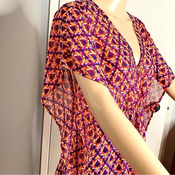 Old Navy Geometric Print V-Neck Sheer Swimwear Cover-Up fits M/L - Picture 2 of 11